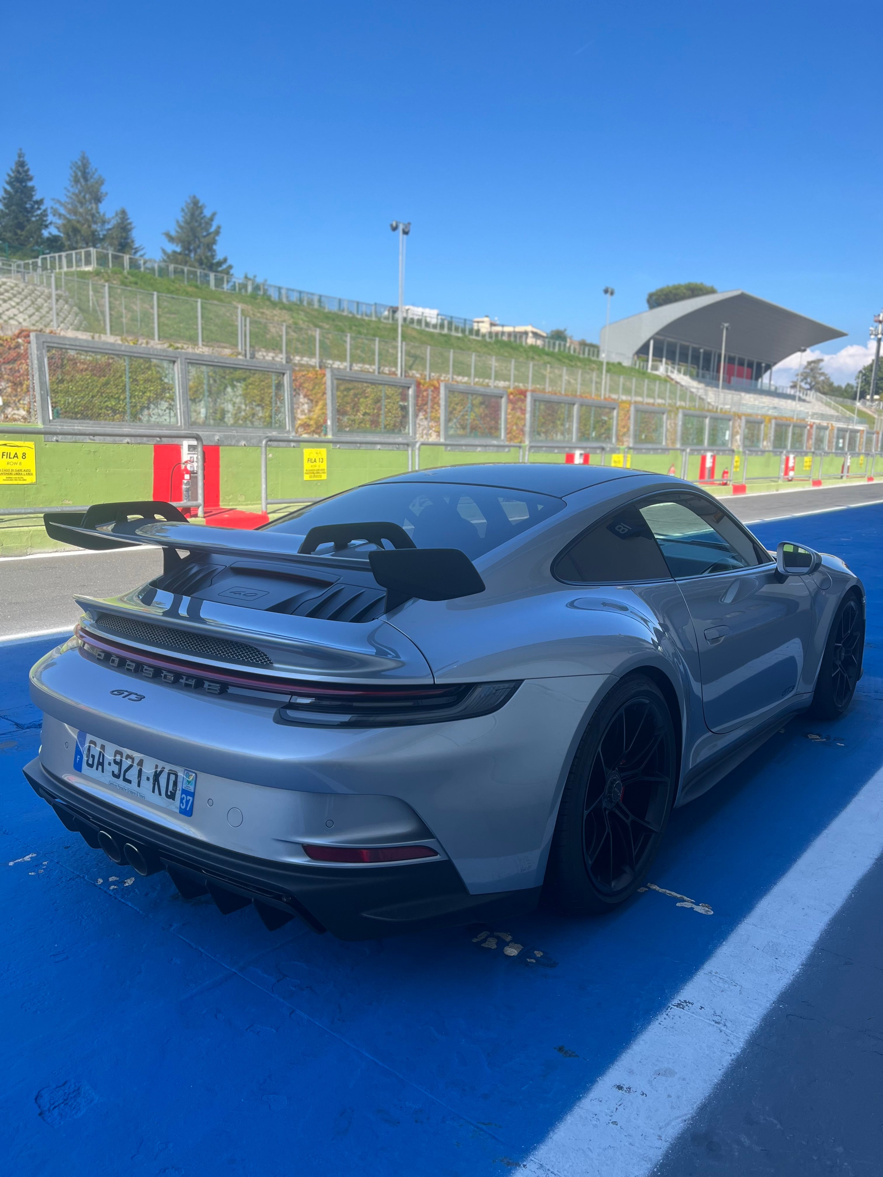 Pilotage voiture sur circuit (conducteur)