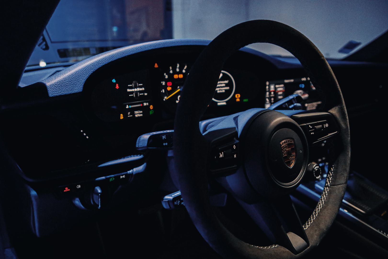 Pilotage voiture sur circuit (conducteur)